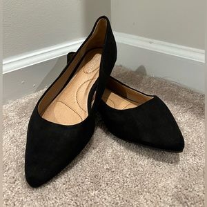 Black velvet flats